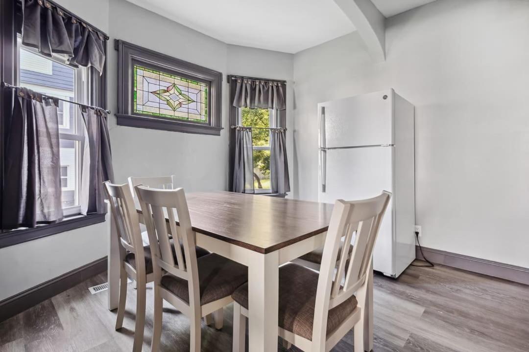 Spacious 6Br 2Ba Minutes For The Falls & Casino 나이아가라폴스 외부 사진