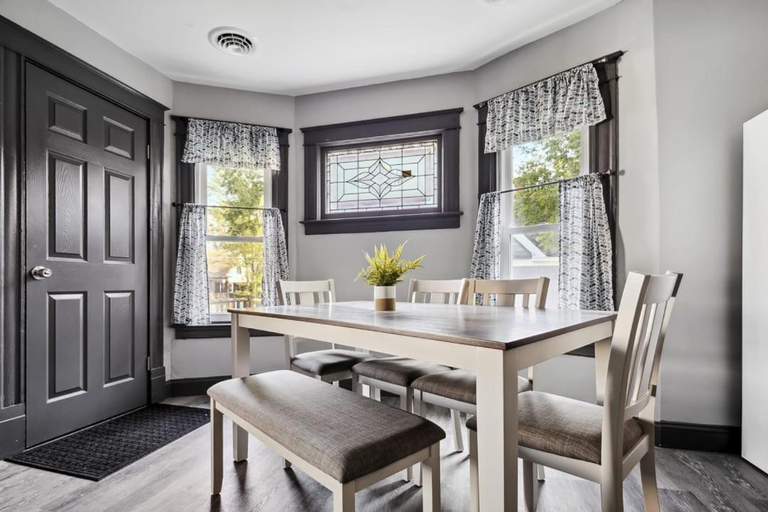 Spacious 6Br 2Ba Minutes For The Falls & Casino 나이아가라폴스 외부 사진