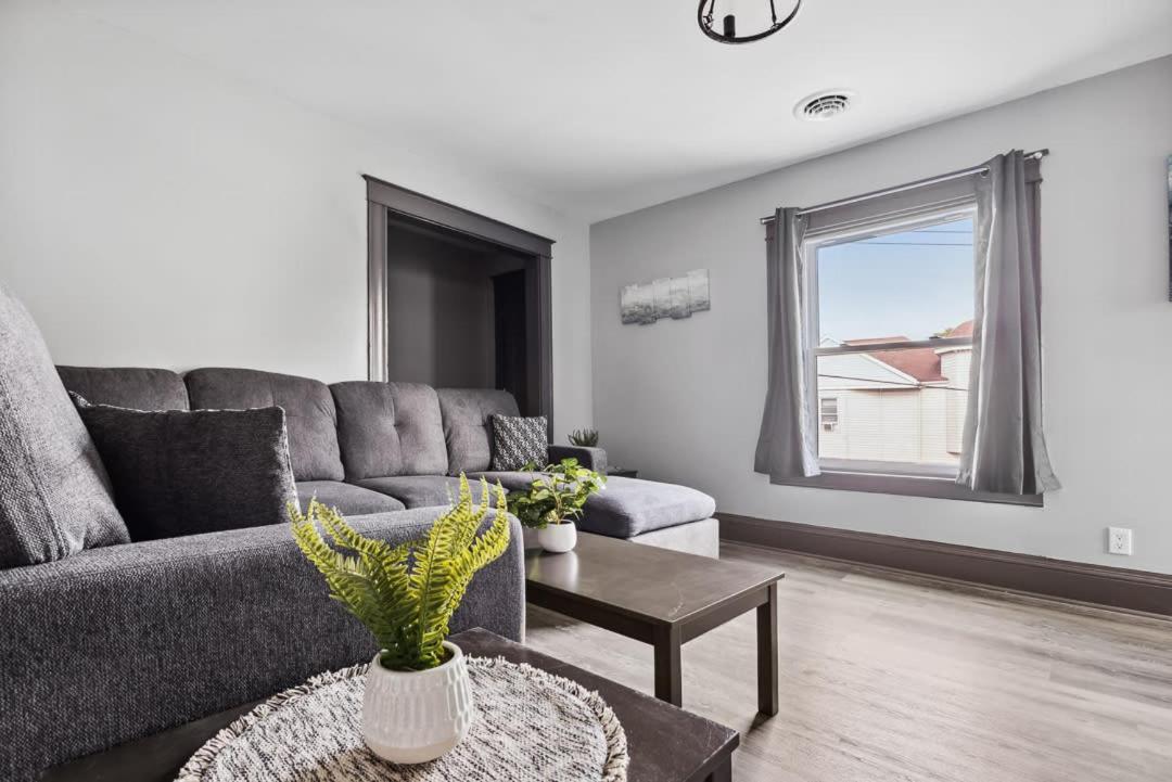Spacious 6Br 2Ba Minutes For The Falls & Casino 나이아가라폴스 외부 사진