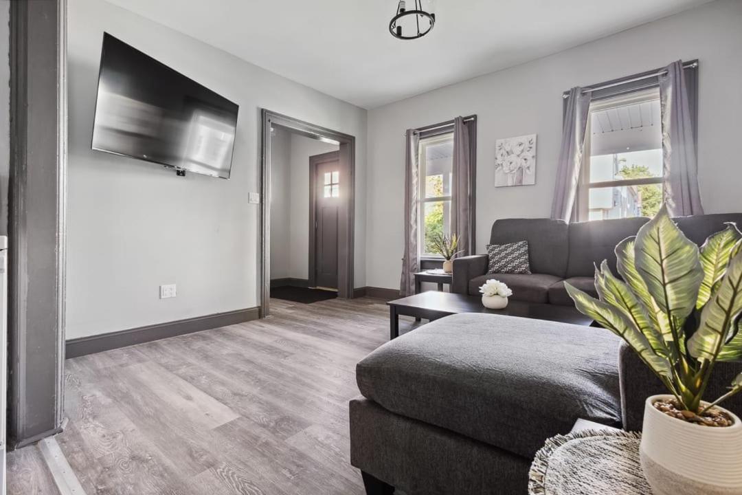 Spacious 6Br 2Ba Minutes For The Falls & Casino 나이아가라폴스 외부 사진