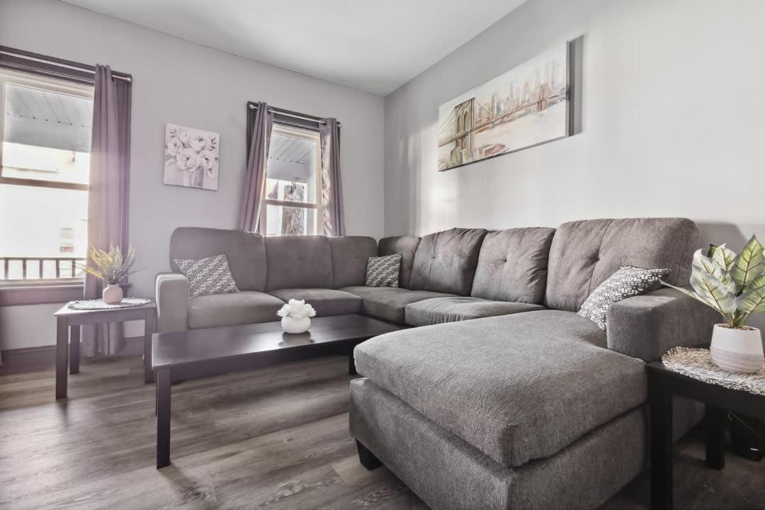 Spacious 6Br 2Ba Minutes For The Falls & Casino 나이아가라폴스 외부 사진
