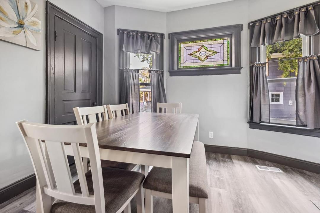 Spacious 6Br 2Ba Minutes For The Falls & Casino 나이아가라폴스 외부 사진