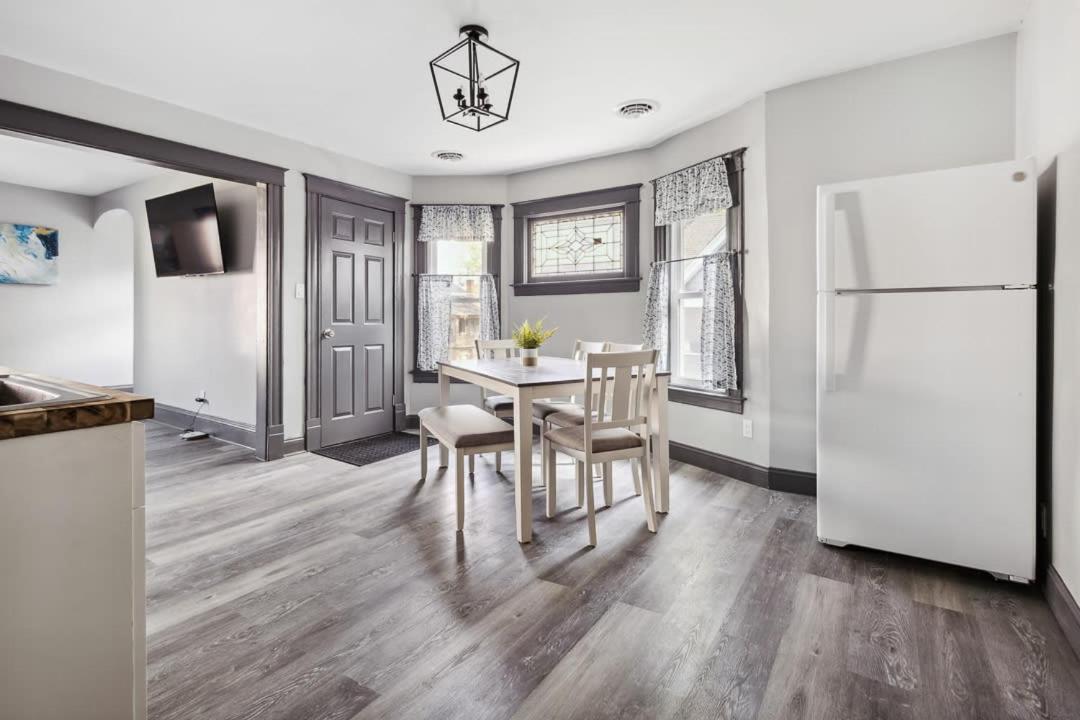 Spacious 6Br 2Ba Minutes For The Falls & Casino 나이아가라폴스 외부 사진